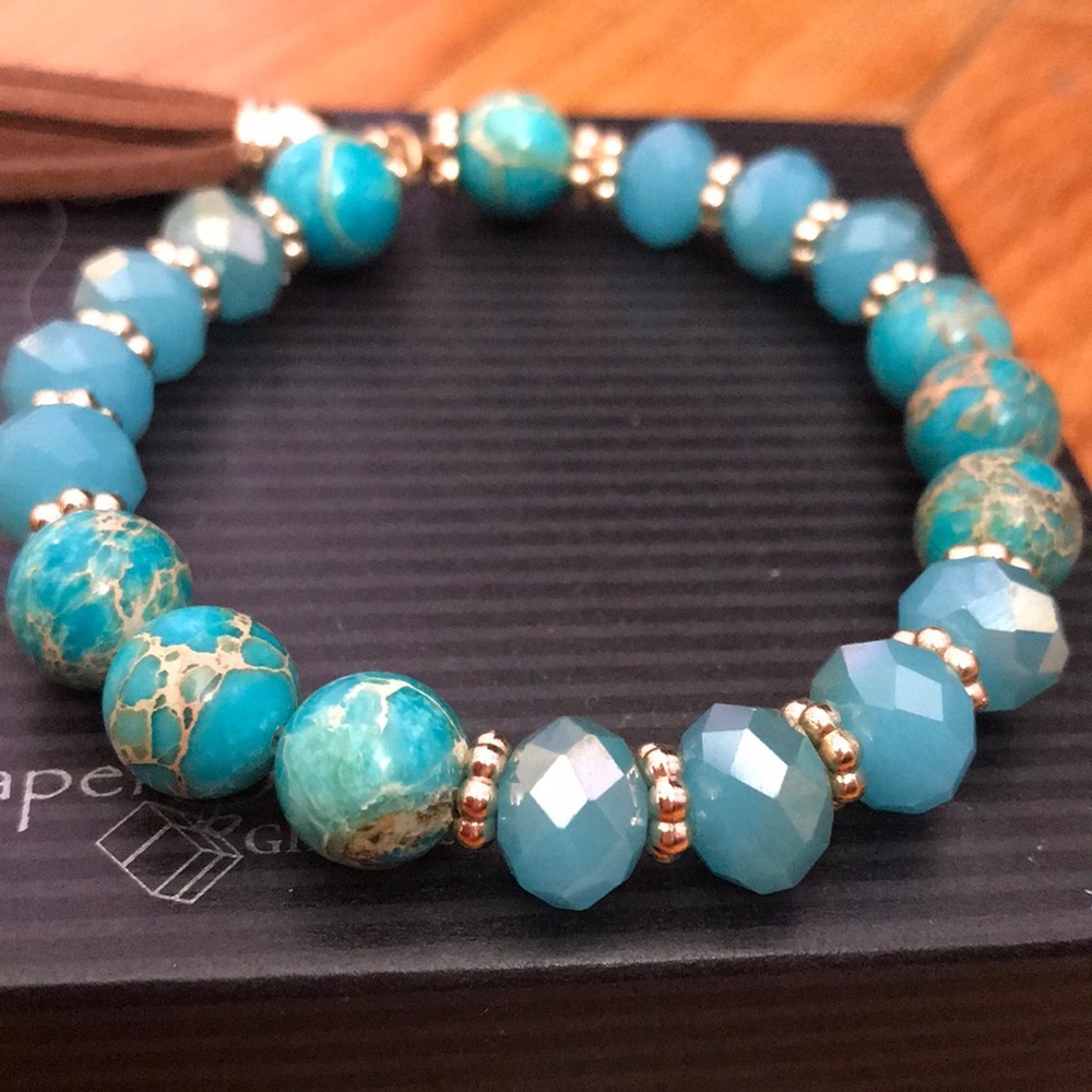 Beaded blue bracelet !